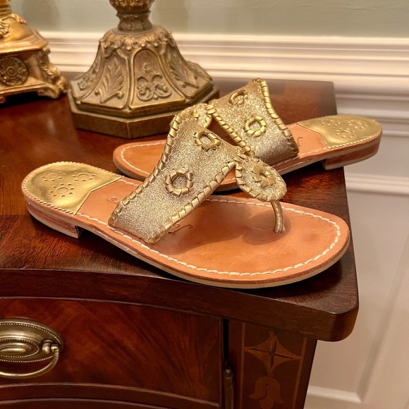 GUC Women's Jack Rogers Gold Glitter Navajo Thong Sandals Size 6 M - Picture 1 of 6